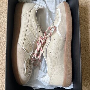 Alohas Rife Sneakers in Cream Leather - Size Women’s EU 38/US 7-7.5